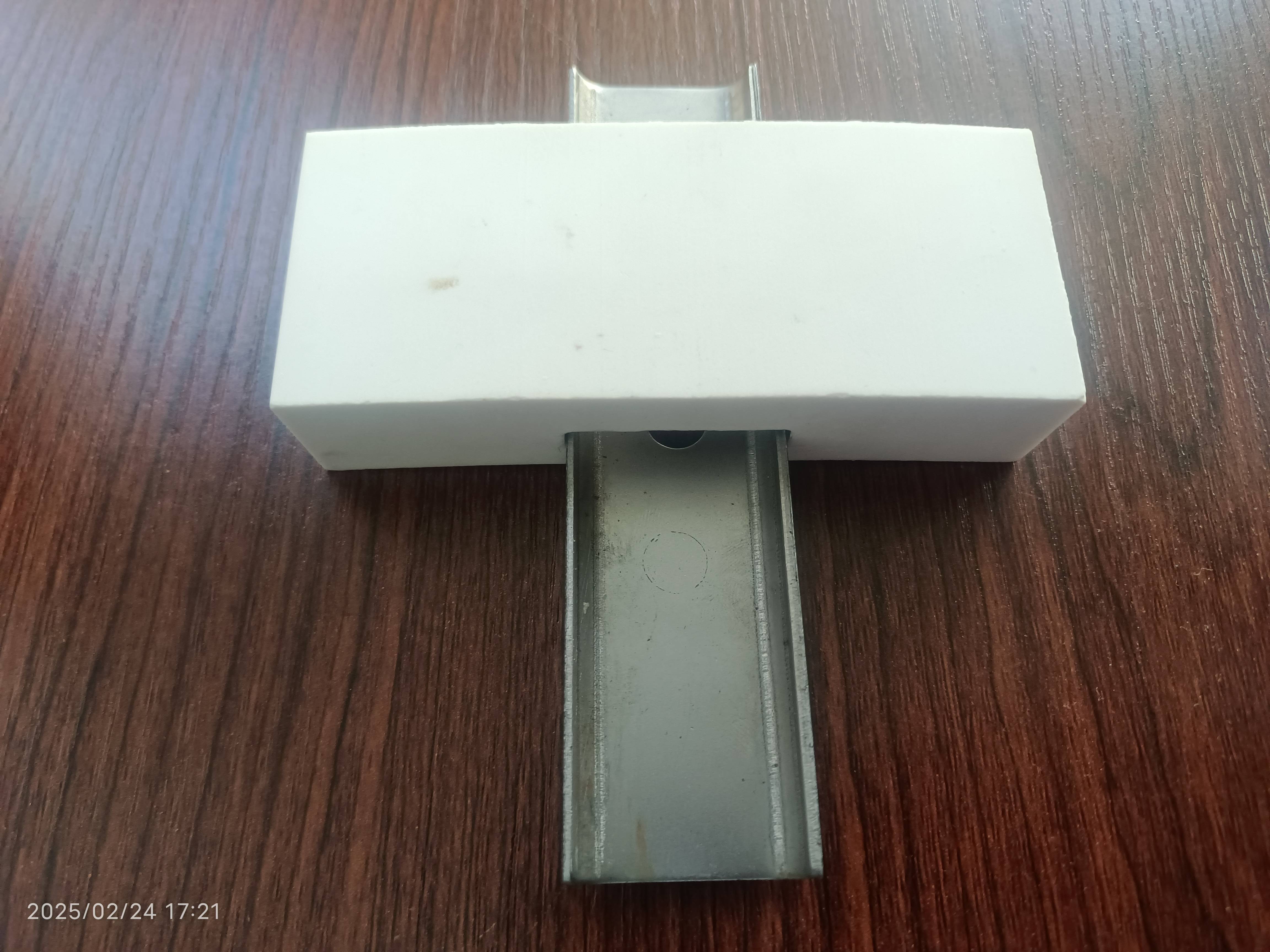 燕尾槽式氧化铝陶瓷衬板