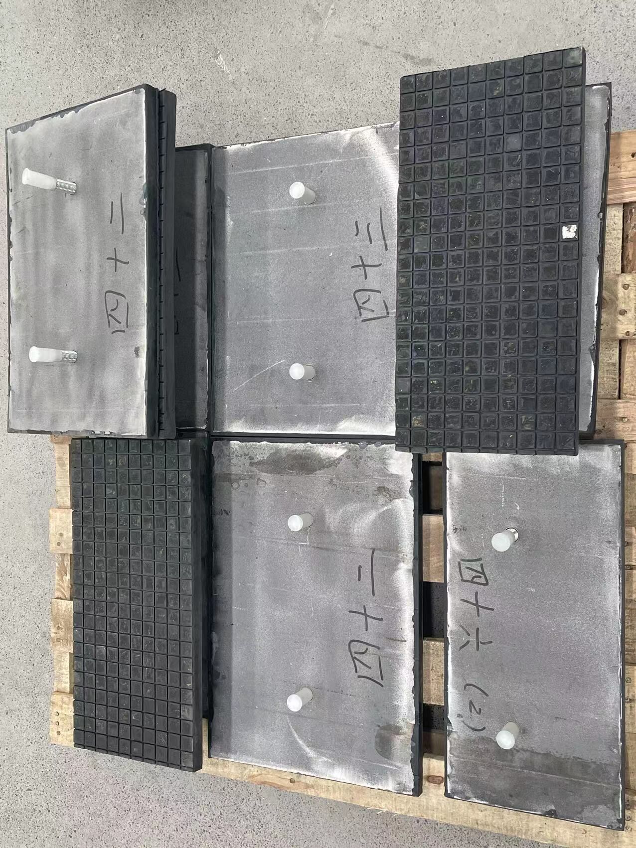 耐磨陶瓷橡胶三合一复合板