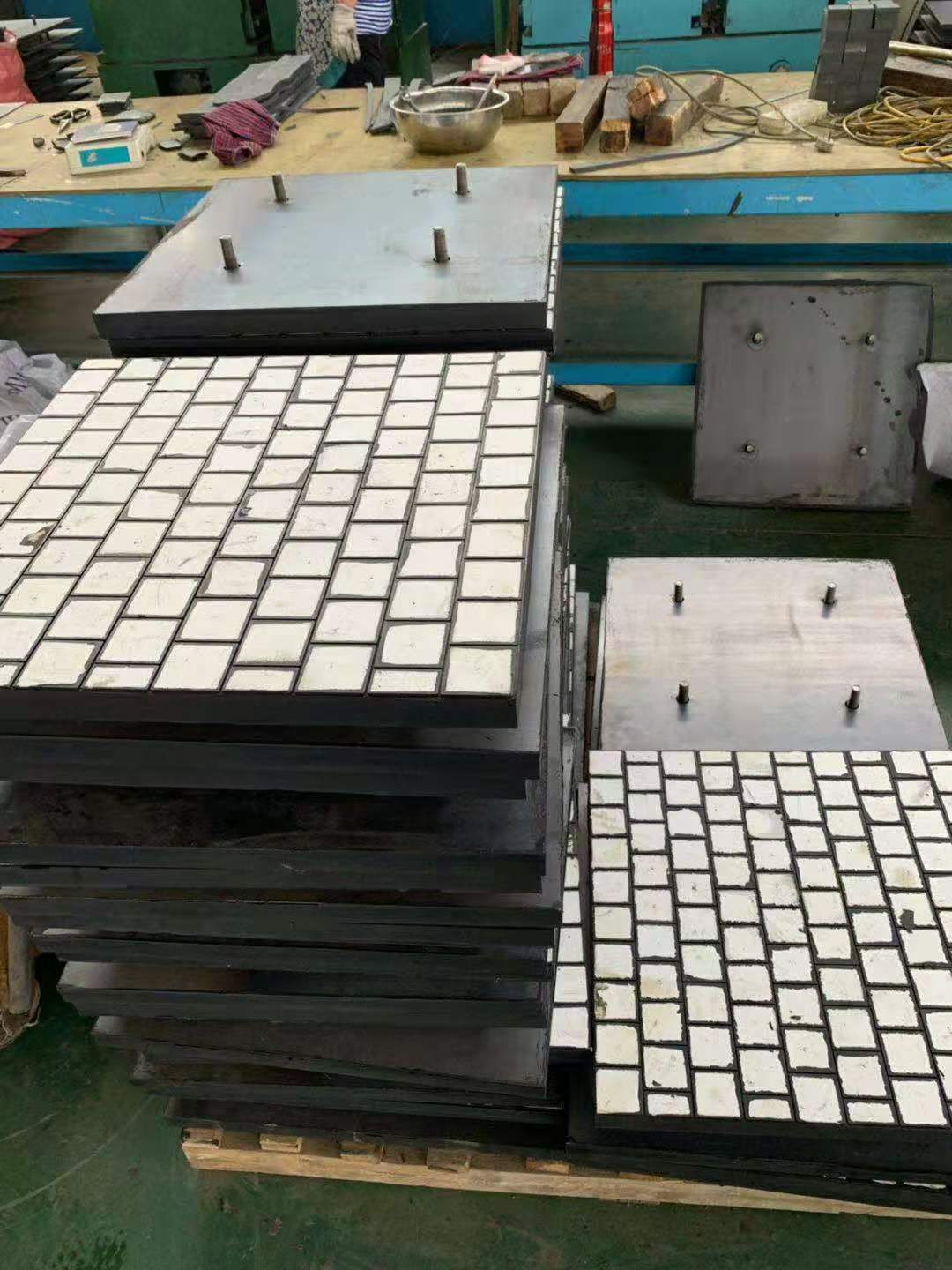 耐磨陶瓷橡胶三合一复合板